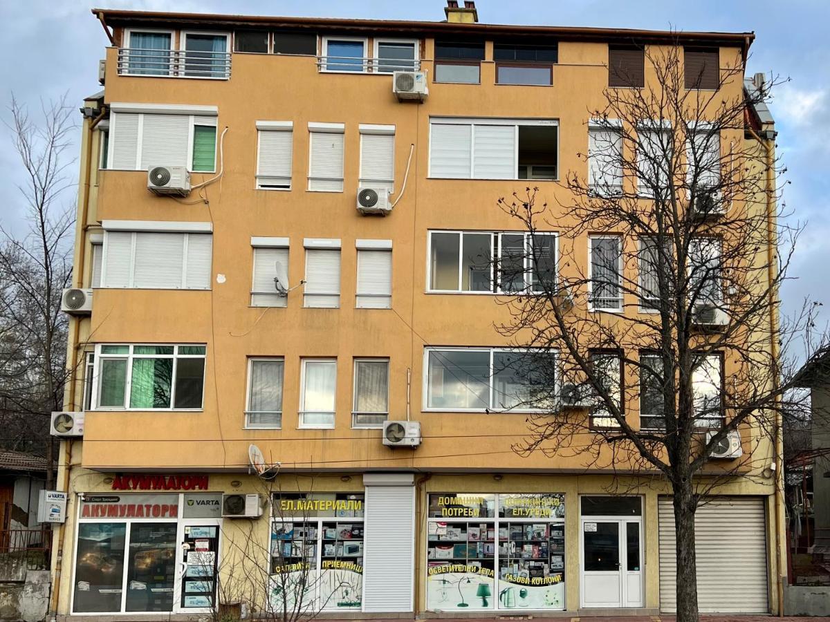 Town Place Apartment Κάρτζαλι Εξωτερικό φωτογραφία